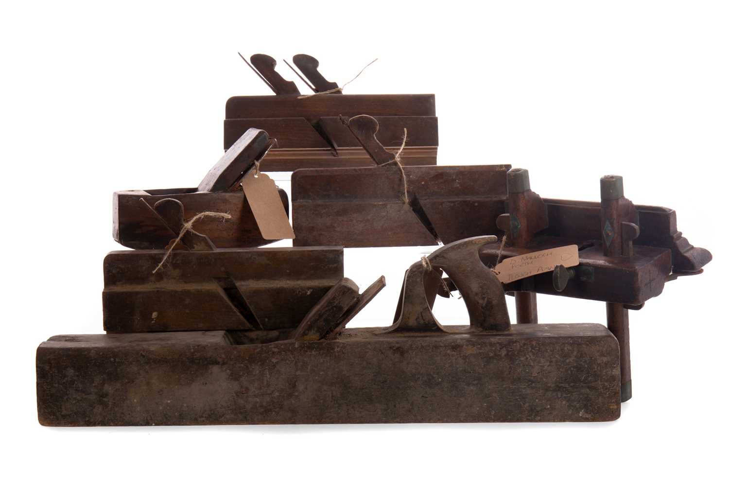 Lot 638 - D. MALLOCH OF PERTH PLOUGH PLANE AND OTHER WOODWORKING PLANES
