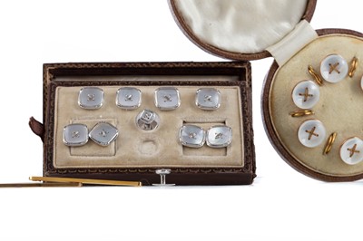 Lot 1108 - TWO SETS OF SHIRT STUDS AND TWO GOLD BAR BROOCHES