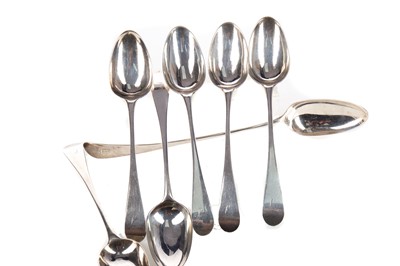 Lot 35 - A SCOTTISH GEORGE III SILVER SERVING SPOON AND SET OF SIX TABLE SPOONS