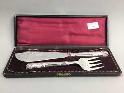 Lot 364 - A SET OF SILVER PLATED FISH SERVERS IN FITTED CASE AND A SILVER CHRISTENING SET
