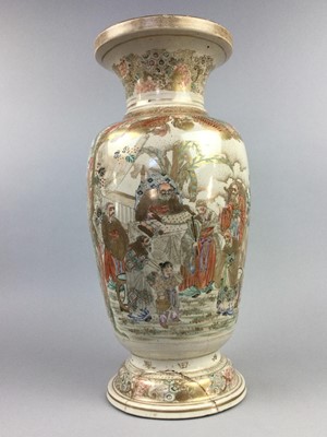 Lot 136 - A PAIR OF LATE 19TH CENTURY JAPANESE OVOID VASES