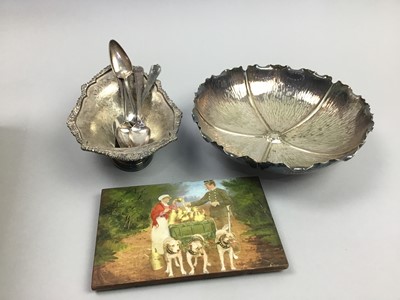 Lot 196 - A LOT OF PLATED ITEMS AND OTHER ITEMS