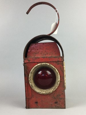 Lot 123 - A VINTAGE ROADWORKS LAMP AND PETROL CAN
