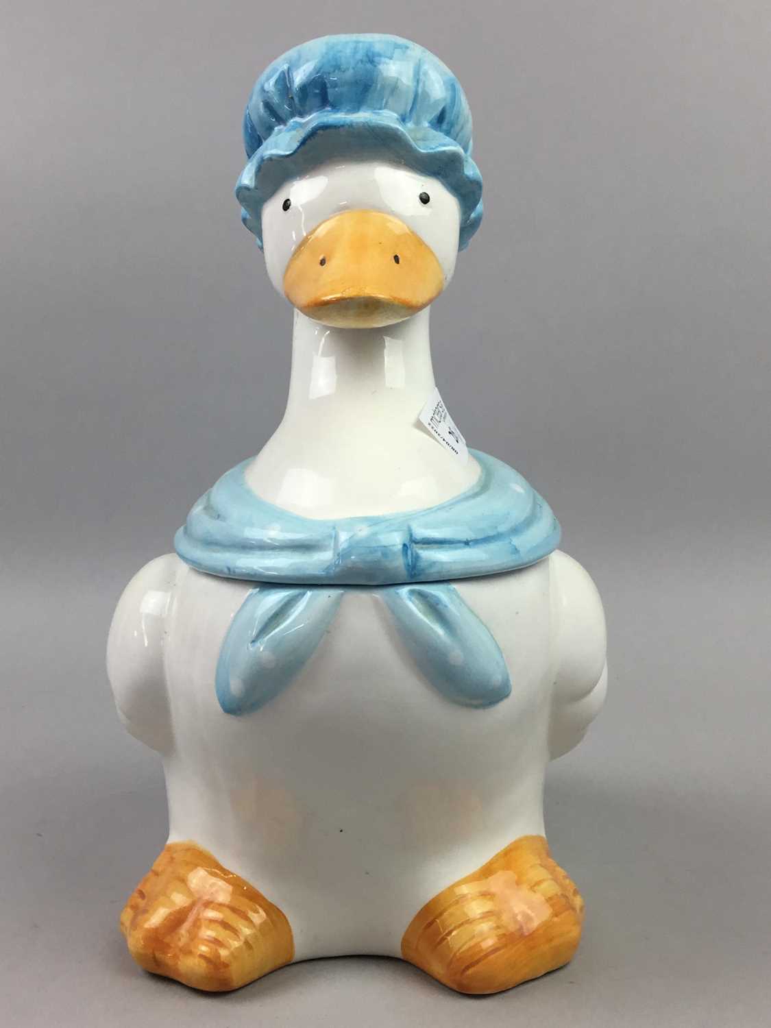 Lot 285 - A NOVELTY LIDDED BISCUIT JAR AND OTHER CERAMICS