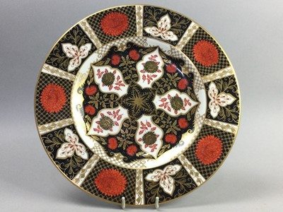 Lot 371 - A PAIR OF ABBEYDALE IMARI PLATES ALONG WITH OTHER CERAMICS