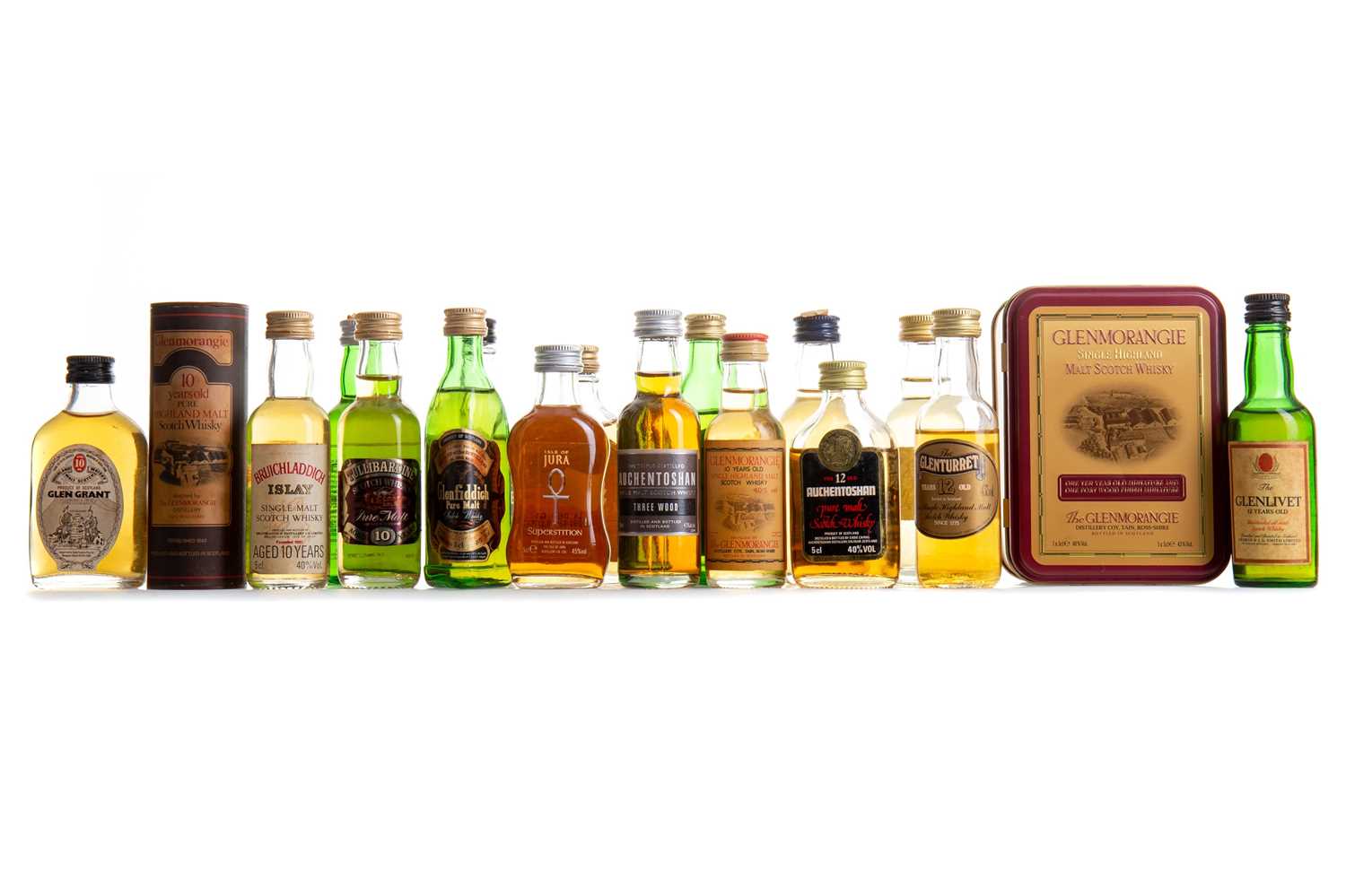 Lot 44 - 20 ASSORTED WHISKY MINIATURES - INCLUDING GLEN GRANT 10 YEAR OLD