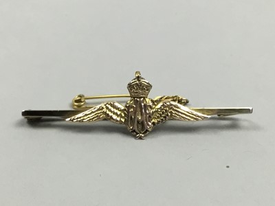 Lot 523 - A NINE CARAT GOLD RAF SWEETHEART BROOCH