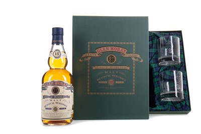 Lot 128 - GLEN MORAY 15 YEAR OLD AND GLASSES SET