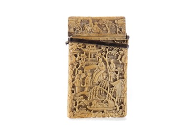 Lot 687 - A CHINESE CARVED IVORY CARD CASE