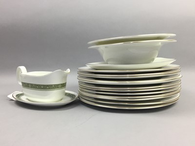 Lot 127 - A ROYAL DOULTON 'RONDELAY' PATTERN TEA AND DINNER SERVICE