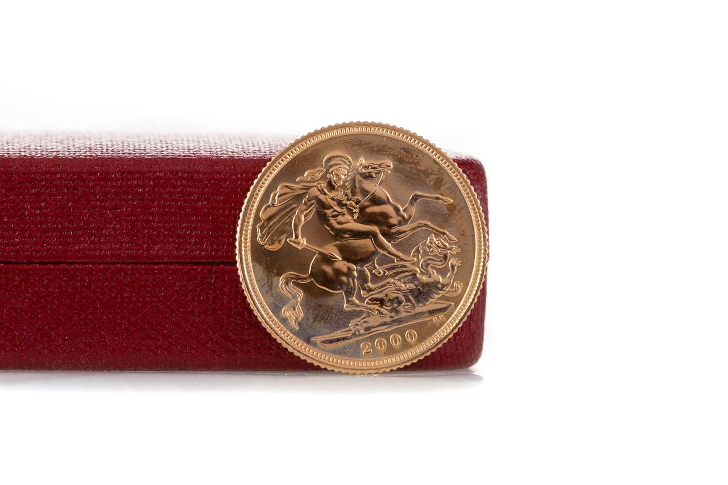 Lot 70 - AN ELIZABETH II GOLD SOVEREIGN DATED 2000