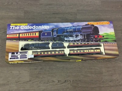 Lot 925A - A HORNBY R775 THE CALEDONIAN ELECTRIC TRAIN SET
