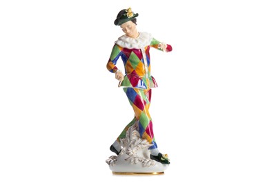 Lot 904A - A ROYAL DOULTON FIGURE OF 'HARLEQUIN'