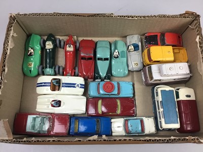 Lot 6 - A COLLECTION OF LOOSE DIE-CAST VEHICLES