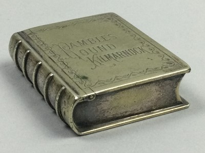 Lot 273 - A SILVER PLATED SNUFF BOX, SILVER CARD CASE AND A PLATED VESTA CASE