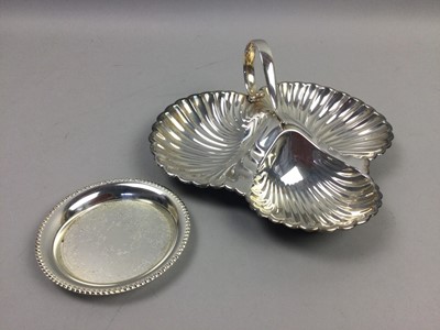 Lot 277 - A GROUP OF PLATED ITEMS INCLUDING SPOONS, NUT DISH, ICE BUCKET AND ENTREE DISH
