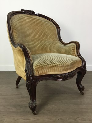 Lot 426 - A VICTORIAN MAHOGANY FRAMED TUB CHAIR