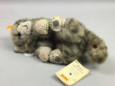 Lot 292 - A LOT OF THREE STEIFF ANIMAL SOFT TOYS AND ANOTHER