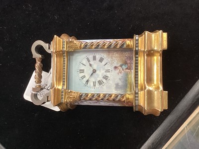 Lot 672 - AN ATTRACTIVE FRENCH SMALL SIZED CARRIAGE CLOCK