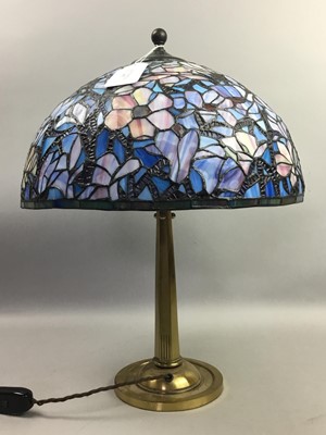 Lot 177 - A TIFFANY STYLE TABLE LAMP