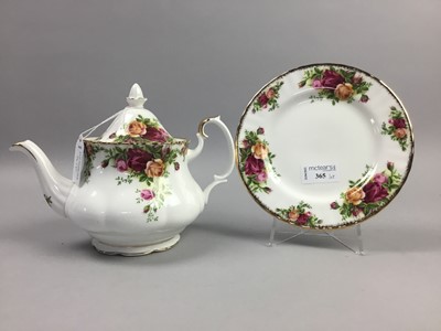 Lot 365 - A ROYAL ALBERT OLD COUNTRY ROSES TEA SERVICE