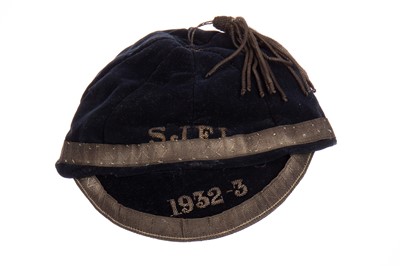 Lot 1573 - A SCOTTISH JUVENILE FOOTBALL CAP, 1932-3