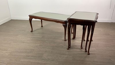 Lot 467 - A MAHOGANY NEST OF THREE TABLES AND MATCHING COFFEE TABLE