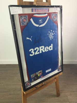 Lot 471 - A LORENZO AMORUSO SIGNED RANGERS JERSEY