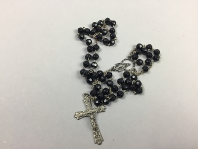 Lot 470 - A SET OF ITALIAN ROSARY BEADS