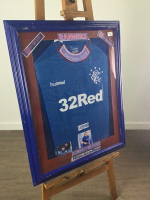 Lot 500 - A PEDRO MENDES SIGNED RANGERS JERSEY