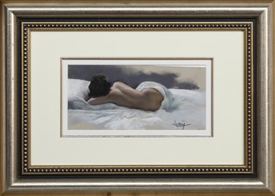 Lot 88 - RECLINING NUDE, A PASTEL BY DOMINGO