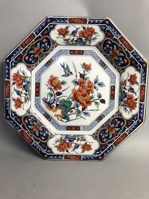 Lot 443 - A COLLECTION OF CABINET PLATES