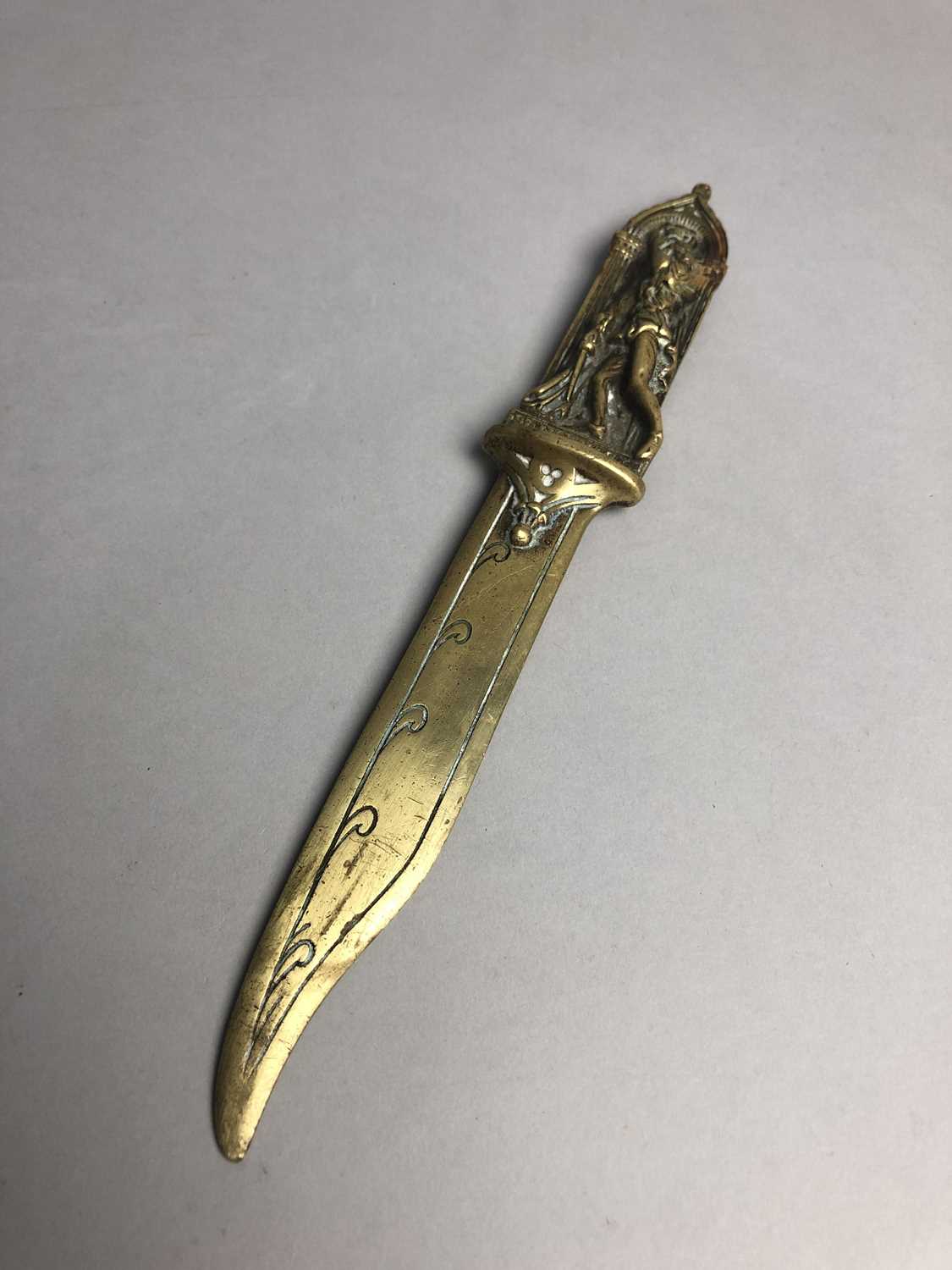 Lot 74 - A VICTORIAN 'SANCTUARY' COMMEMORATIVE BRASS PAPER KNIFE AND OTHER ITEMS