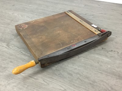 Lot 679 - A MAHOGANY VALET STAND, VINTAGE EASEL, FOOTSTOOL AND A GUILLOTINE