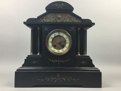 Lot 555 - A VICTORIAN BLACK SLATE MANTEL CLOCK