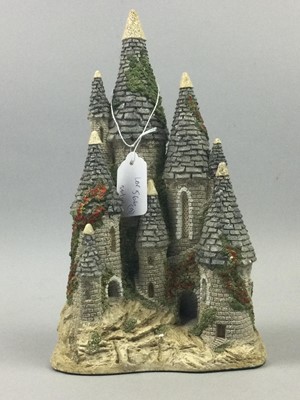 Lot 566 - A LOT OF NINE DAVID WINTER AND LILLIPUT LANE CASTLES