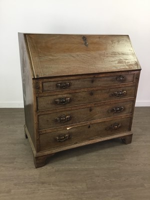 Lot 576 - A GEORGIAN MAHOGANY WRITING BUREAU