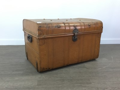 Lot 577 - A VINTAGE METAL CABIN TRUNK