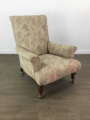 Lot 585 - A VICTORIAN ARMCHAIR