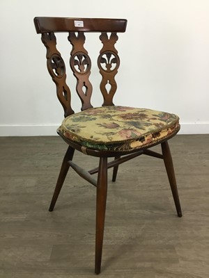 Lot 602 - A SET OF FOUR ERCOL DINING CHAIRS, ALSO TWO CARVER CHAIRS AND A DINING TABLE