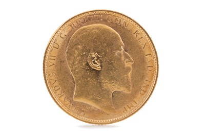 Lot 98 - AN EDWARD VII GOLD SOVEREIGN DATED 1902