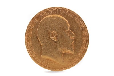 Lot 100 - AN EDWARD VII GOLD SOVEREIGN DATED 1906