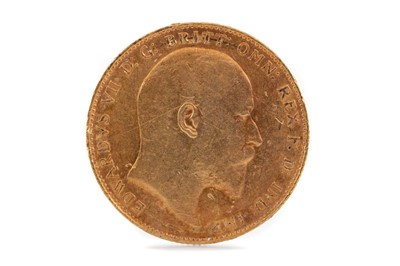 Lot 104 - AN EDWARD VII GOLD SOVEREIGN DATED 1909