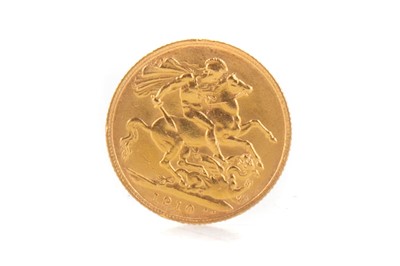 Lot 106 - AN EDWARD VII GOLD SOVEREIGN DATED 1910