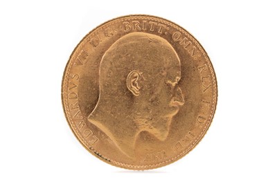Lot 135 - AN EDWARD VII GOLD SOVEREIGN DATED 1910