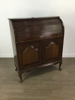 Lot 629 - AN OAK ROLL TOP DESK