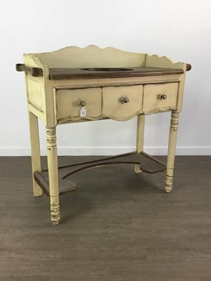 Lot 631 - A STAINED AND PAINTED WASHSTAND