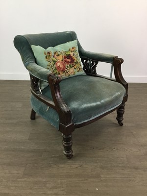 Lot 633 - A LATE VICTORIAN DRAWING ROOM ARMCHAIR