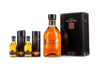 Lot 222 - HIGHLAND PARK 12 YEAR OLD DUMPY BOTTLE 75 CL AND 2 MATCHING MINIATURES