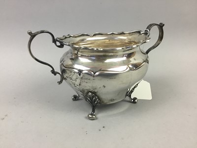 Lot 686 - A SILVER SUGAR BOWL